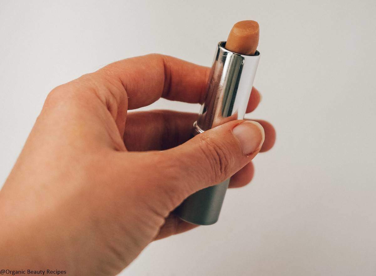 DIY Matte Lipstick Without Beeswax